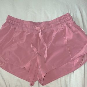 Lululemon Hotty Hot Shorts // Size 8